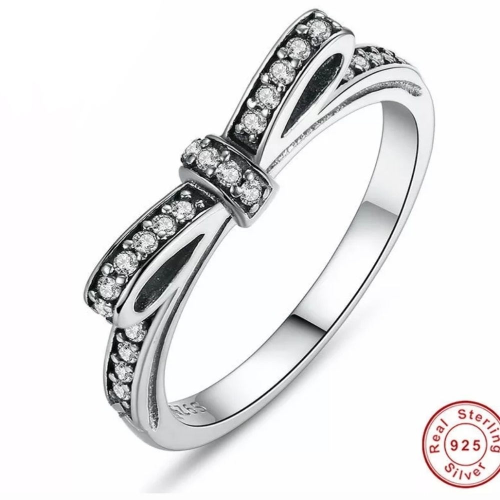 .925 Sterling silver bow ring with zircon pave - Picture 1 of 6